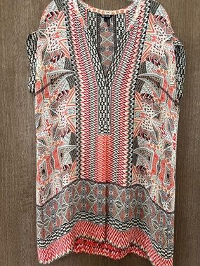 NIC+ZOE Coral and Black Printed V-Neck Sleeveless Tunic